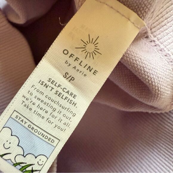 Aerie offline sidewalk crop top - Picture 3 of 5